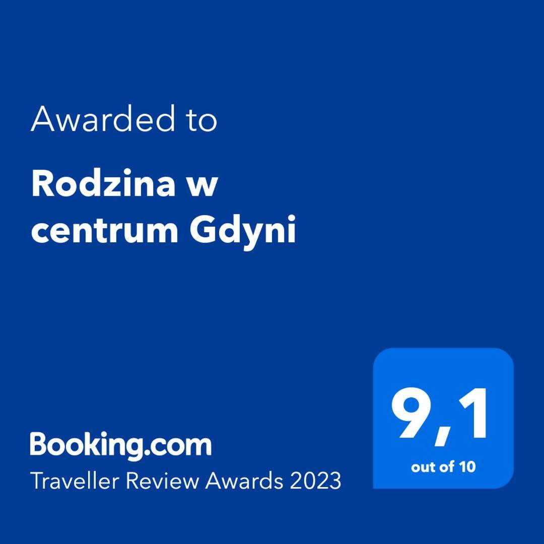 Rodzina W Centrum Gdyni 格丁尼亚 外观 照片